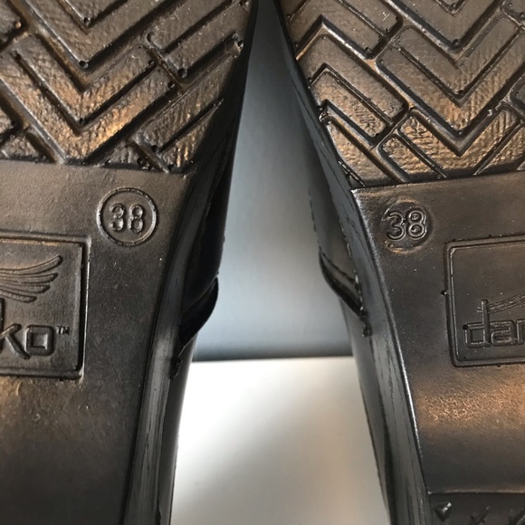 Dansko Black Leather Comfort Clogs - Picture 8 of 12